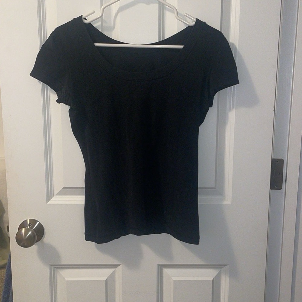 LULU tshirt